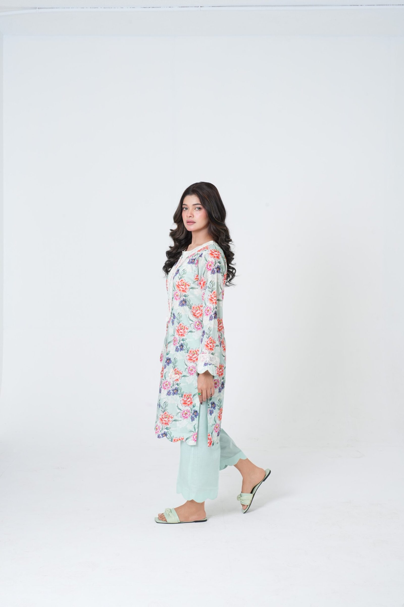 ARTICLE # 09 – Mint Green Color